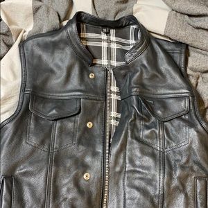 Mens small leather vest